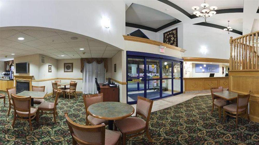 Holiday Inn Express Scottsburg By Ihg Εξωτερικό φωτογραφία
