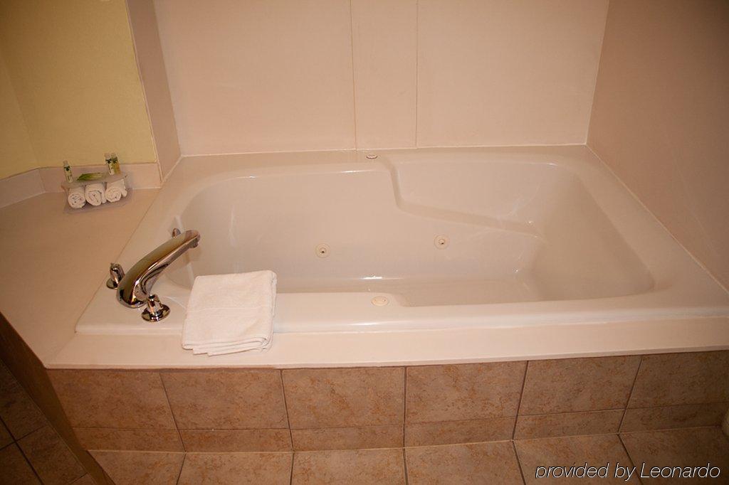 Holiday Inn Express Scottsburg By Ihg Δωμάτιο φωτογραφία
